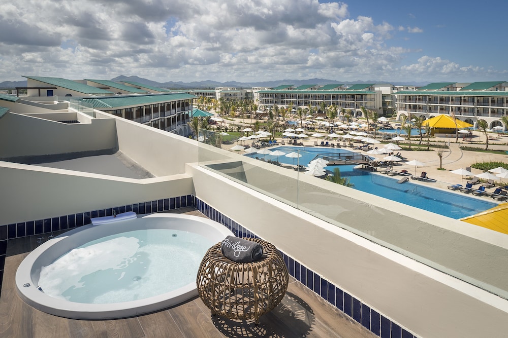 Ocean El Faro Resort - All Inclusive