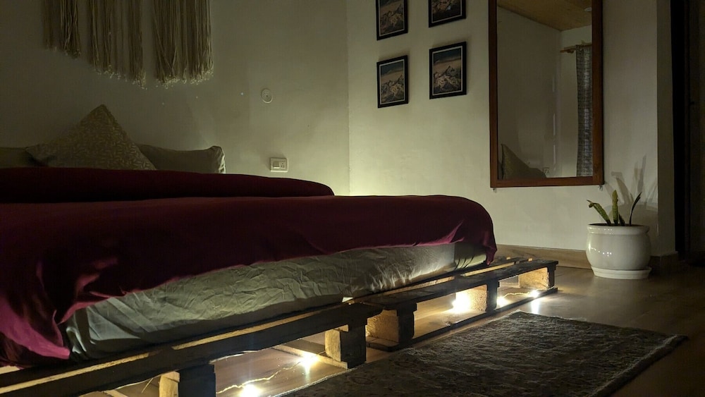 Kanatal Kutir
