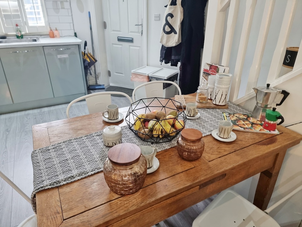 4Bed 3Bath - 8min to London Bridge
