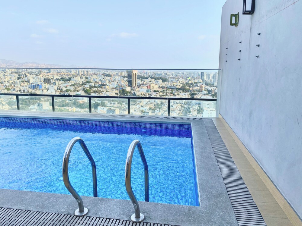 Apartment with San Isidro View (2802)
