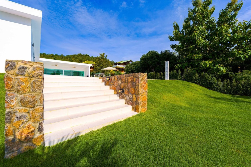 Luxury Villa at Palm Hills GolfClub PH4A