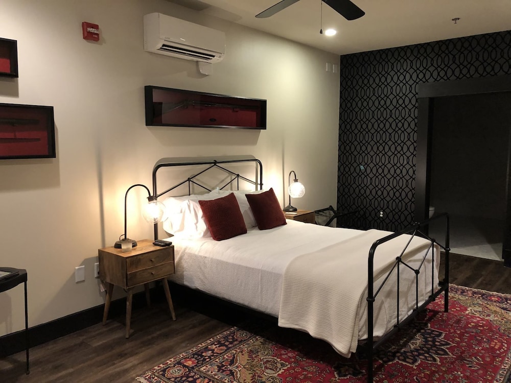 Florence Vacations - GunRunner Boutique Hotel - Property Image 45