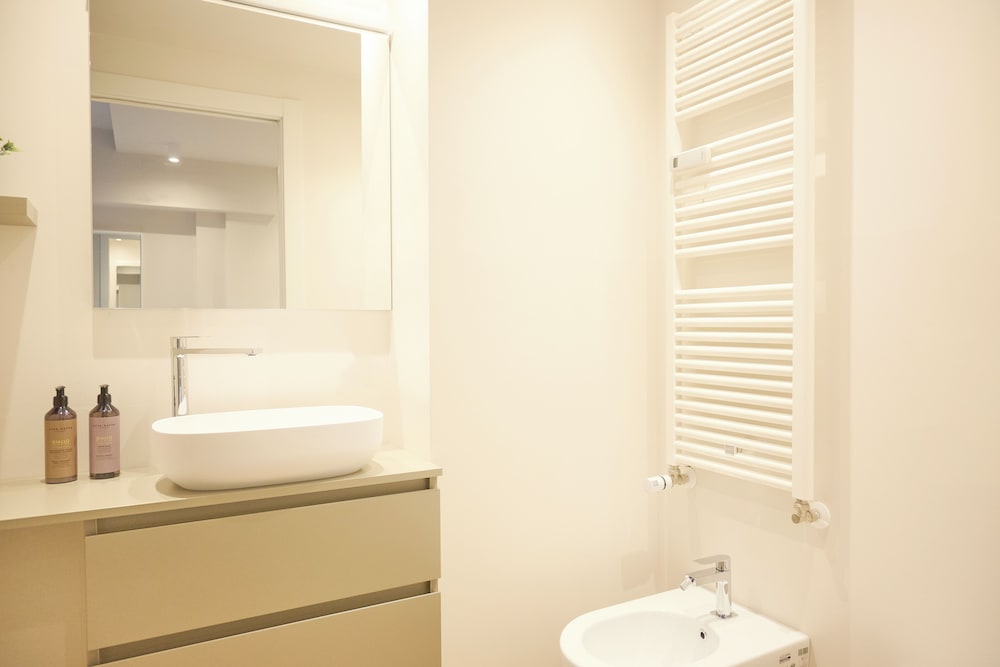 Milan Retreats City life