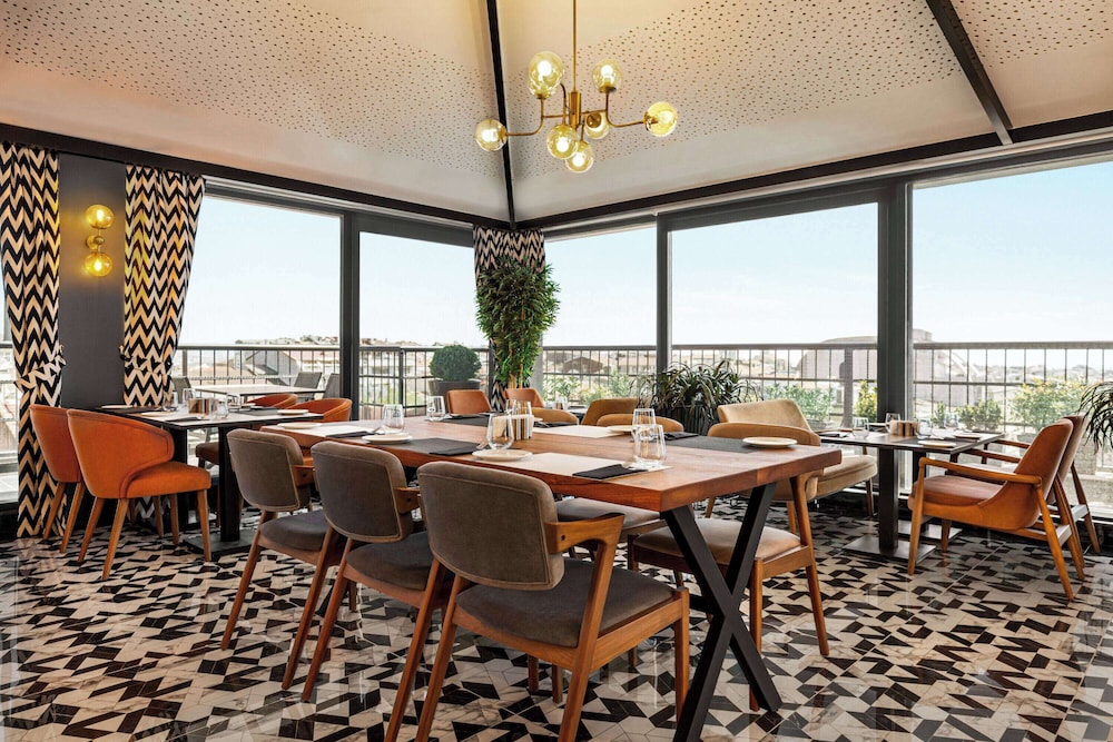 Ramada Encore By Wyndham İstanbul Şişli - Image 42