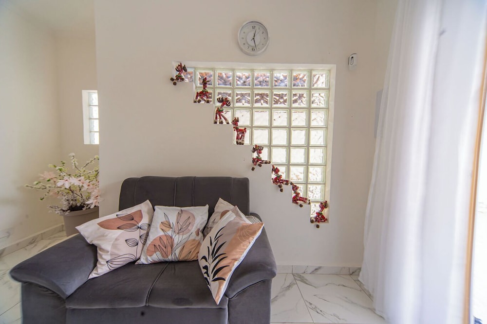 Casa Pet Friendly com Wi-fi e Garagem no Ocian