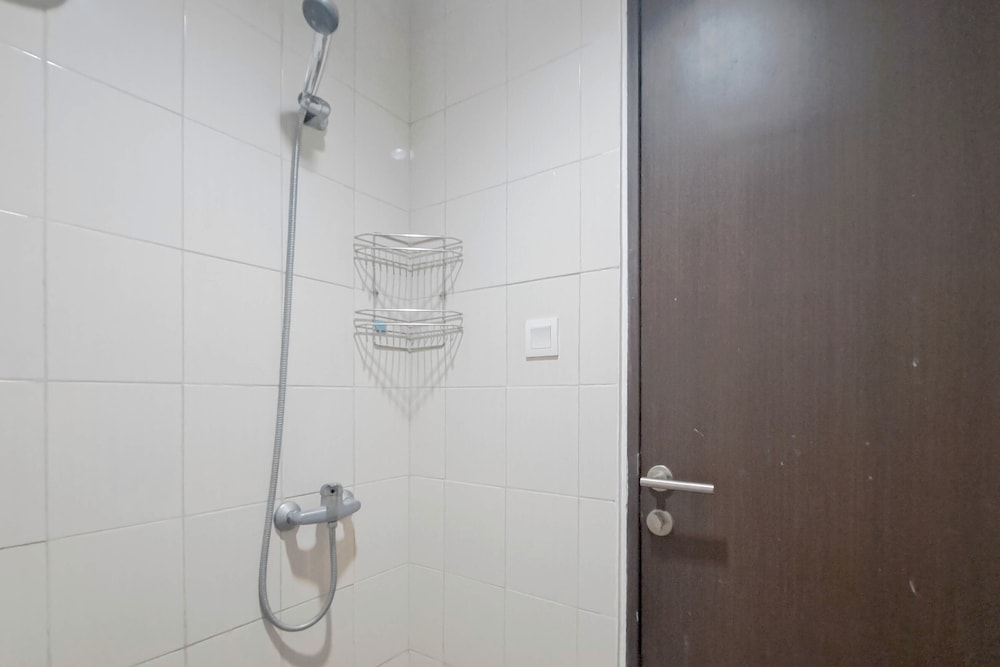 Modern And Comfy 2Br Apartment Mekarwangi Square Cibaduyut