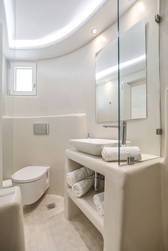Naxian Queen Luxury Villas & Suites