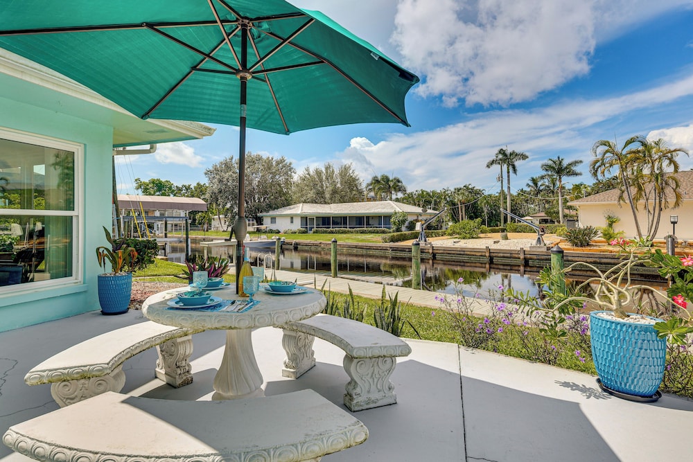 Waterfront Retreat w/ Boat Dock & Yard in Ft Myers