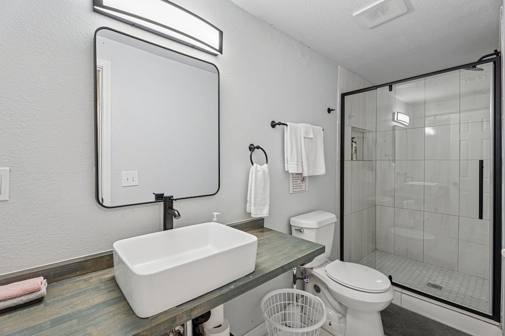OKC 6BR Pet-friendly Near Penn Square 60