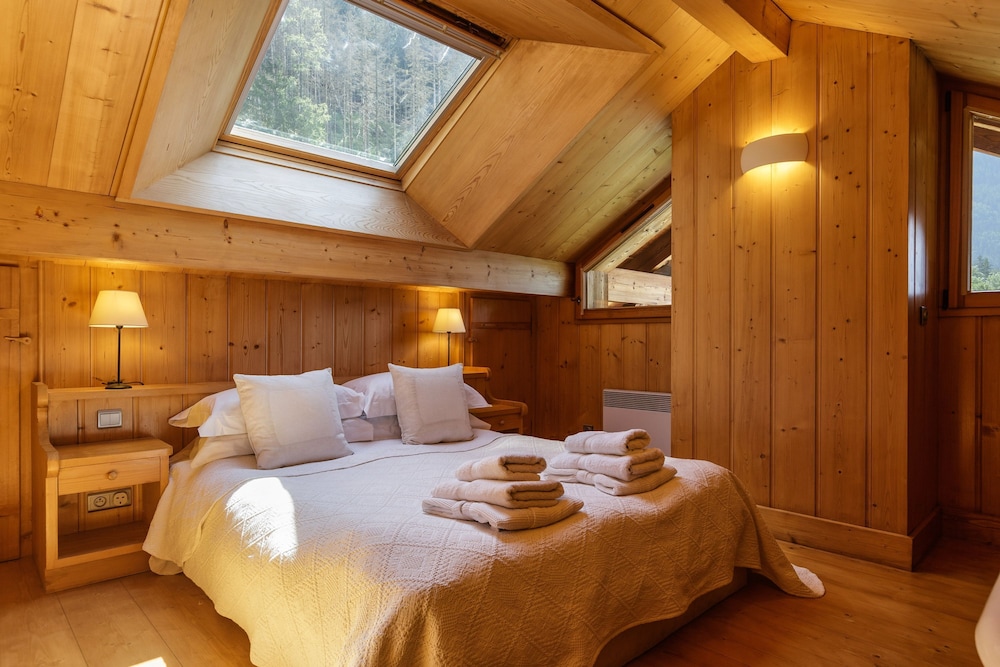 Chalet Scierie - Luxury Chalet With hot tub