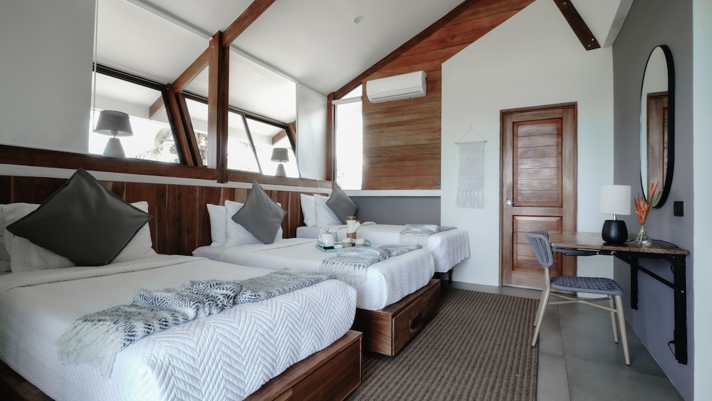 Surf Synergy All-Inclusive Surf Retreat