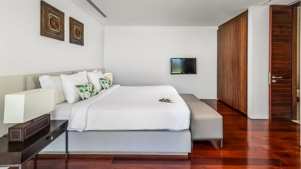 Laemsingh Villa 3a 4 Bedroom in Surin view 4