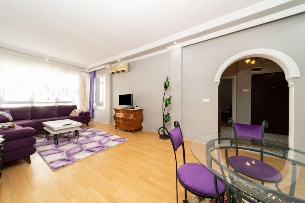 Colorful Flat Close to the Coast in Muratpasa