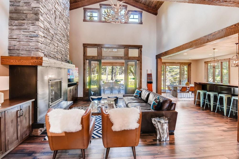 Arrowhead Lodge in Suncadia Home