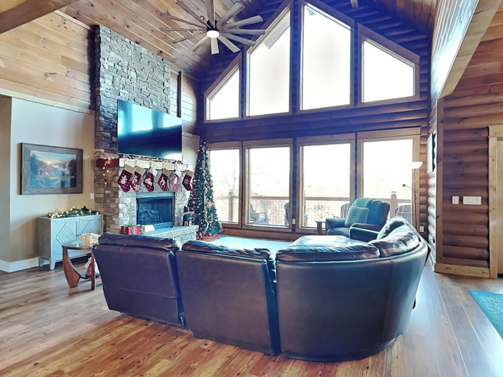 5 Solas Lodge by Jackson Mountain Rentals