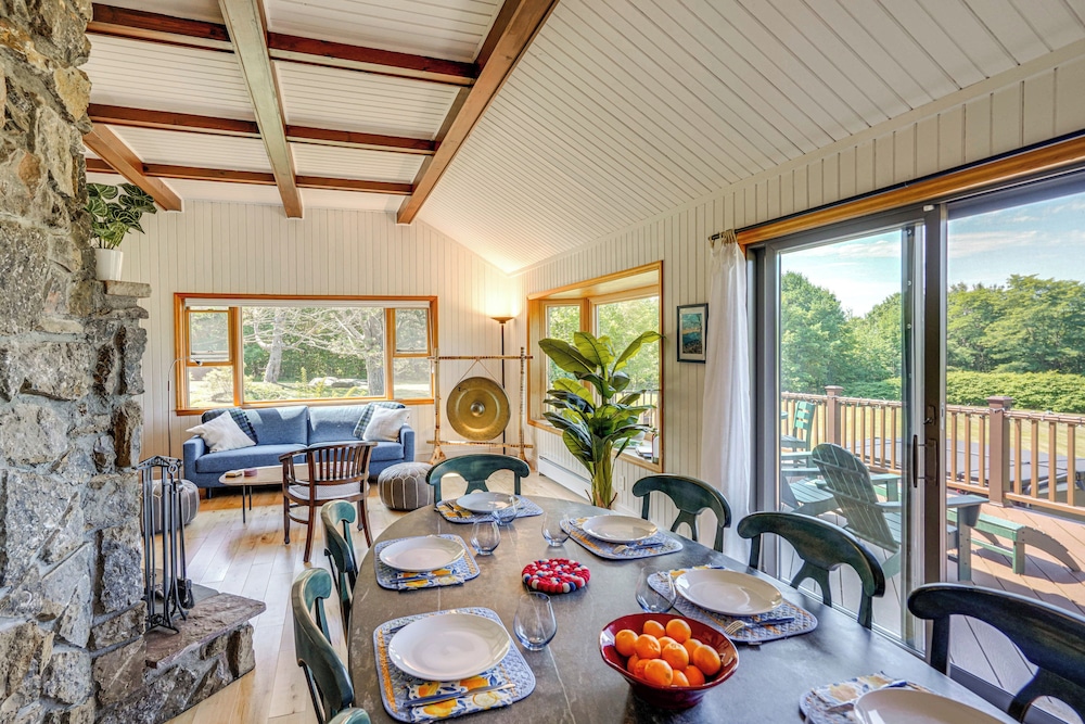 3 Mi Windham Mtn Club: Family Home w/ Yard