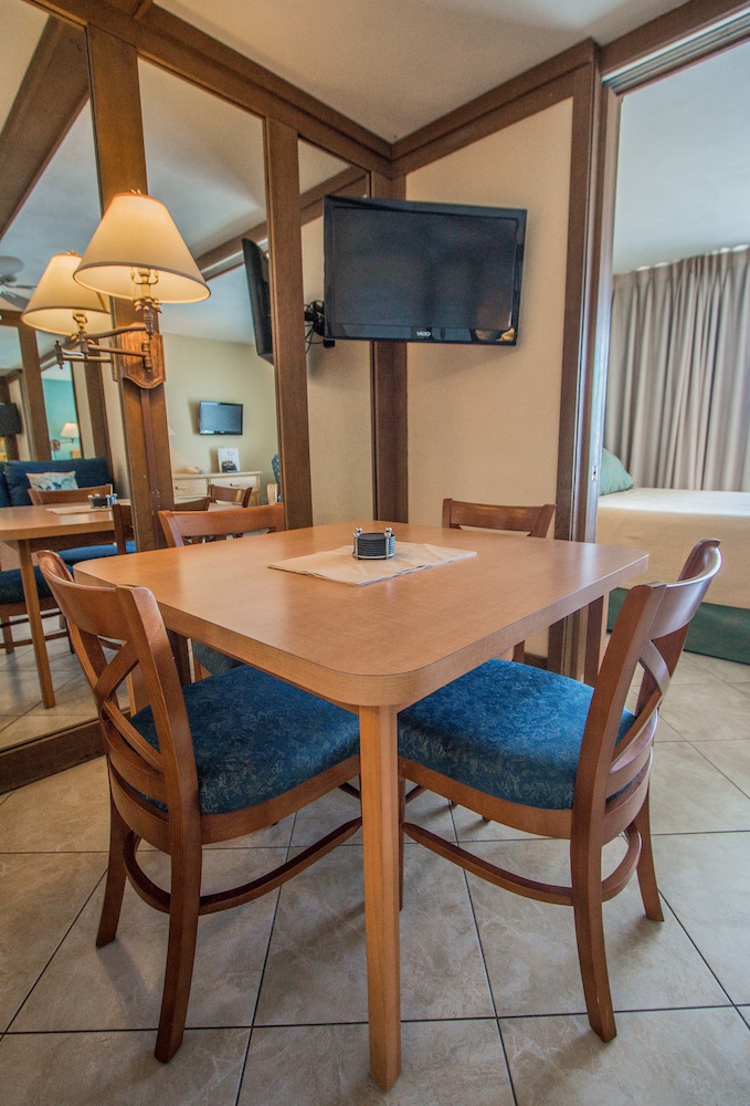 Sea Club IV