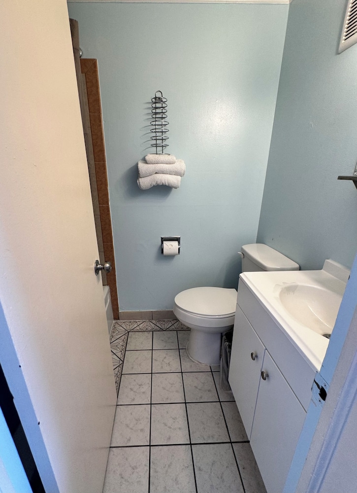 Ashland Vacations - Relax Inn At Ashland - Property Image 12
