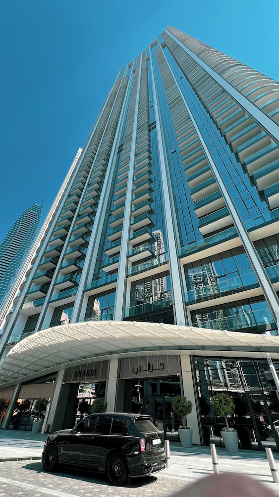 Grande Signature Residences
