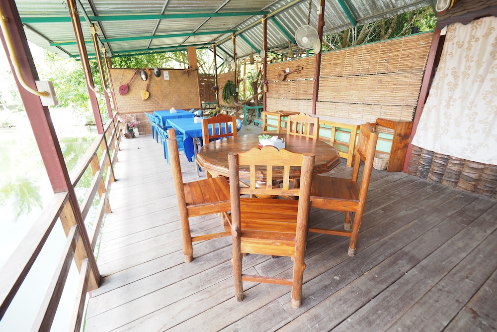Phu Resort