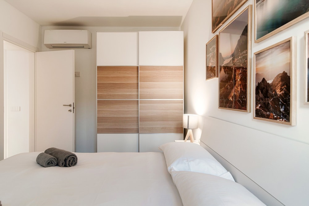 Marinetti Suite 9