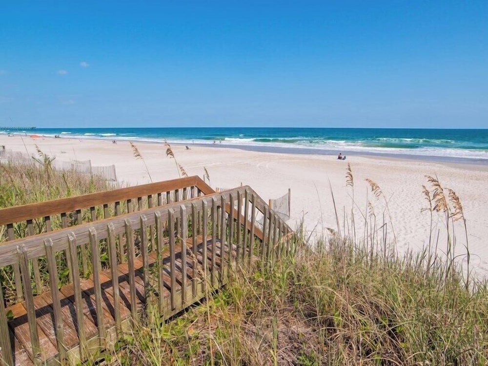 Costic by Topsail Realty