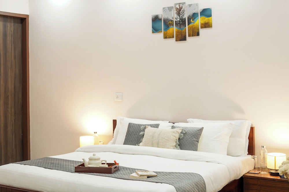 Alaya Stays 5 BHK Pet friendly with pvt pool - Ashirwad Farms