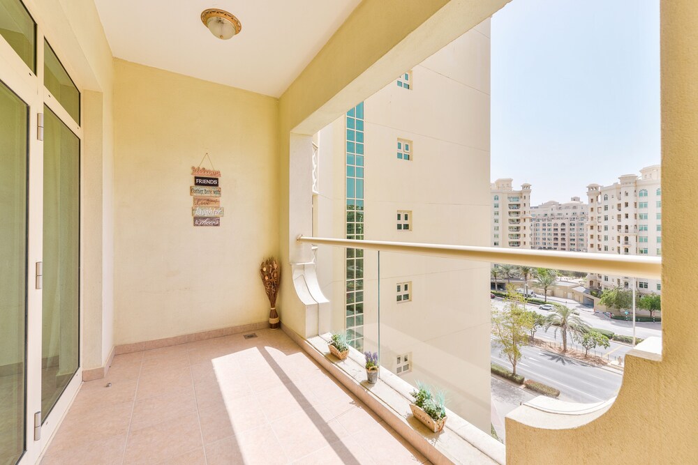 Shoreline Beachfront Luxury Palm photo 4