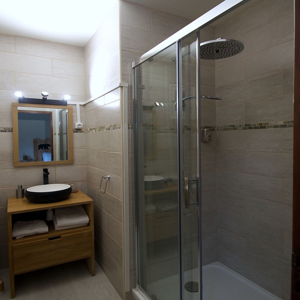 Photo 43