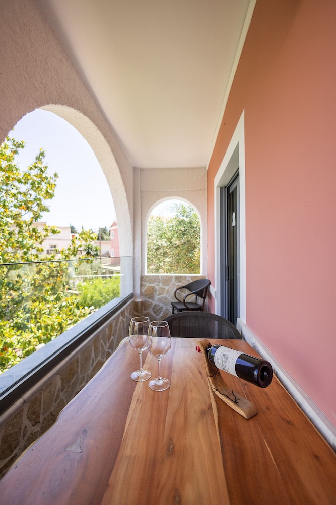 Mathraki Resort