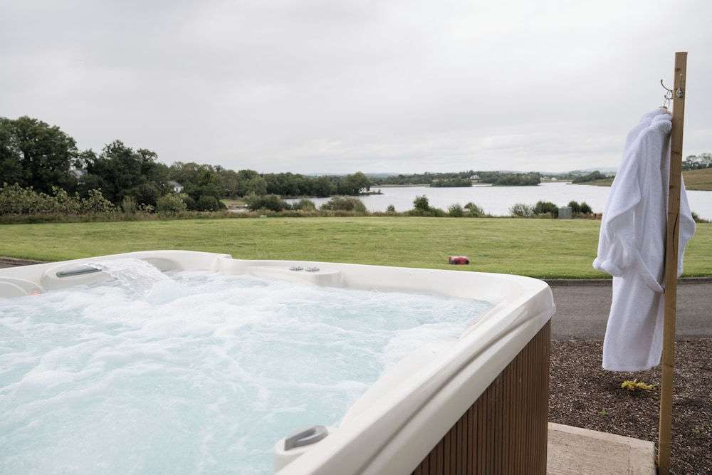 Luxury Waterfront Self-Catering Cabins
