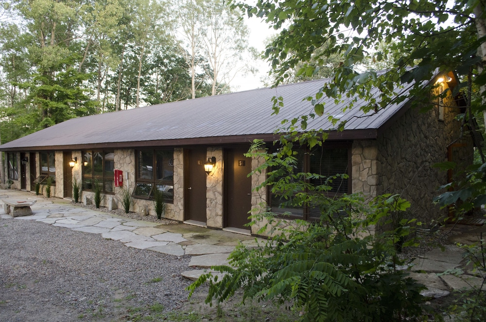 Footprints Resort