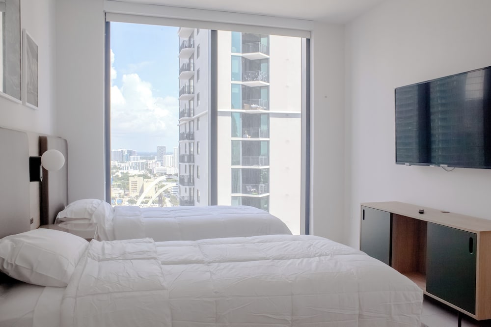 Luxurious Downtown Escape