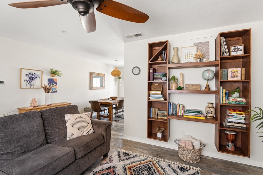 Starlight Ranch - Hot Tub, Fire Pit & Grill 3 Bedroom Home