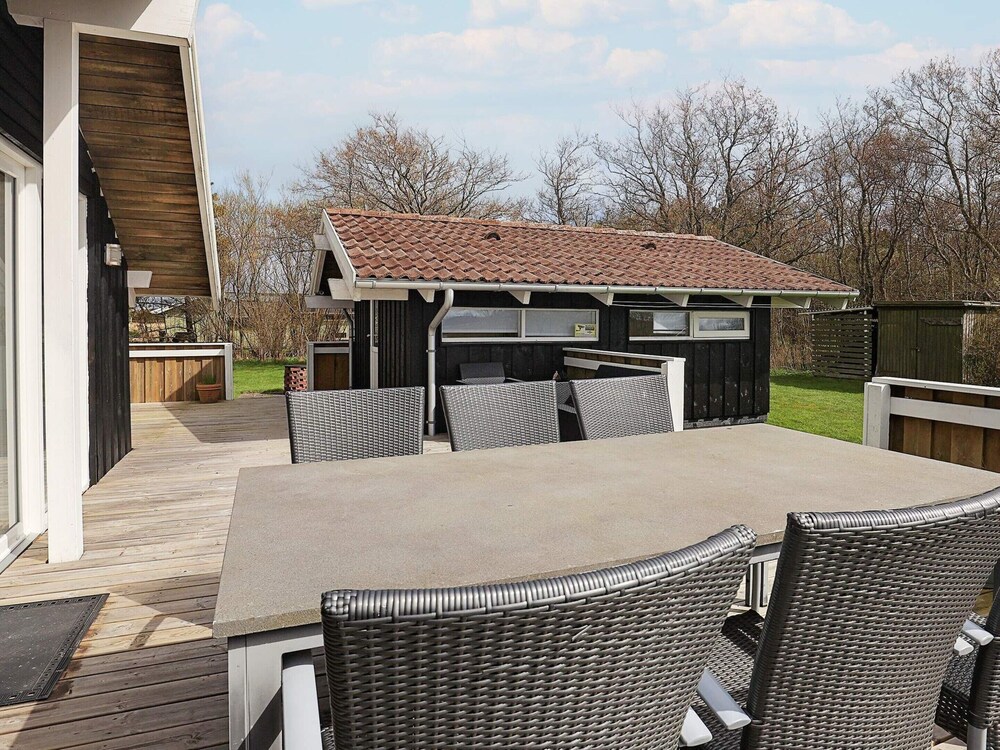 6 Person Holiday Home in Jerup