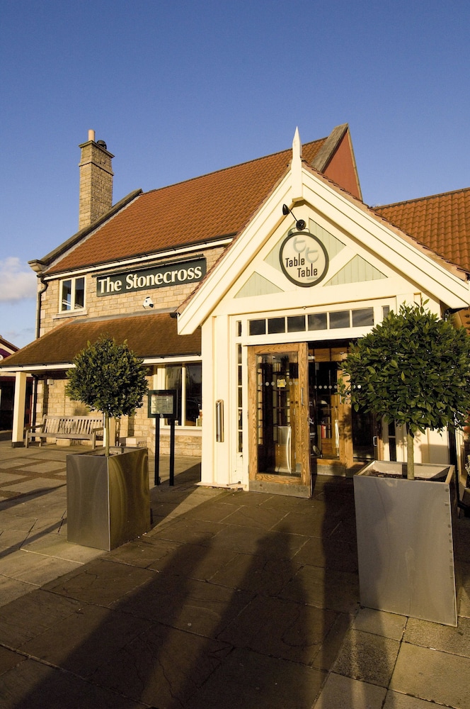 Premier Inn Haydock Park/M6 J23, photo 17