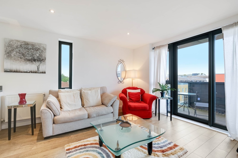 Bovet 3 Bedroom 1 Bathroom Apartment