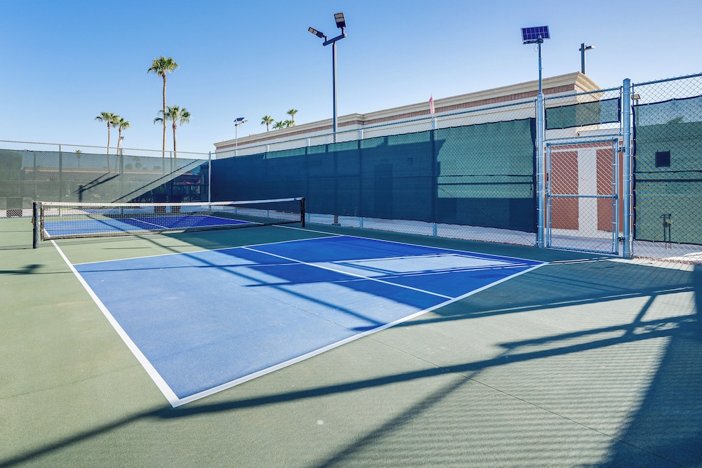 Pool, Hot Tub & Tennis Courts: Yuma Home Near Dtwn
