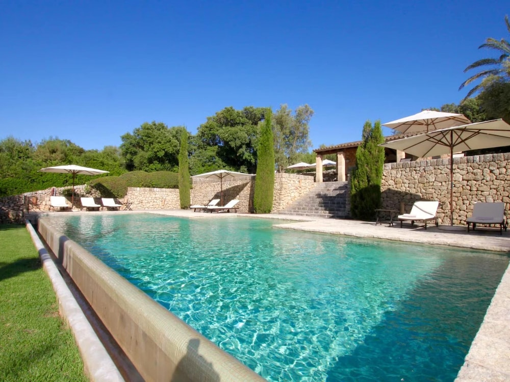 Countryside Villa With Terrace