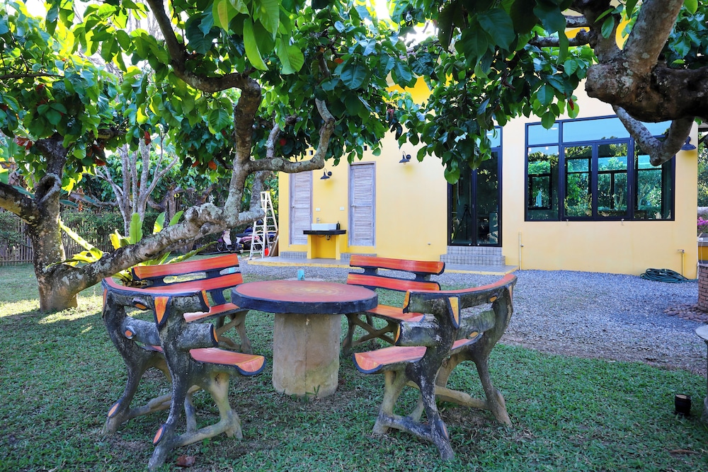 Chiang Mai Garden Bungalows