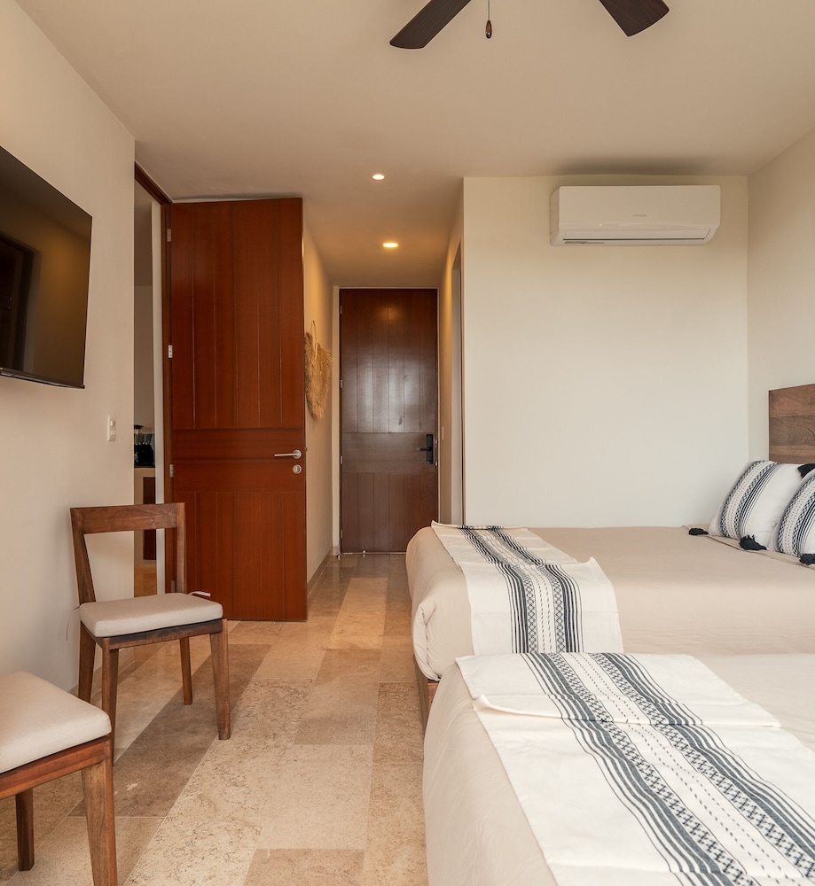 NHOA 312C Lux 1BR Condo in Aldea Zama