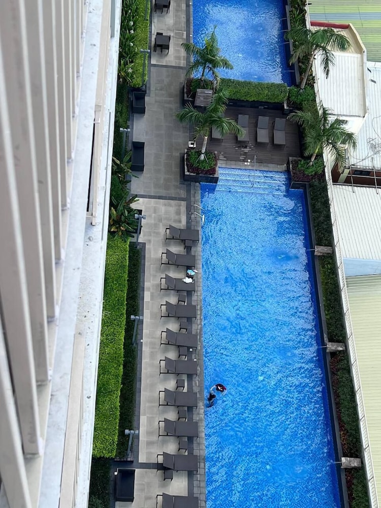 COAST RESIDENCES