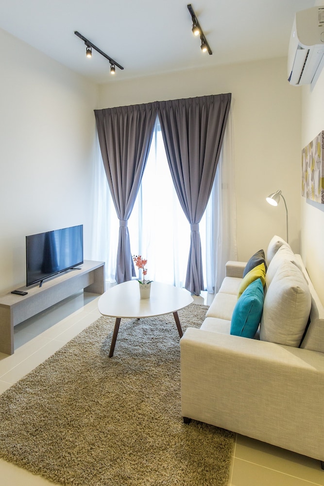 Southview Suites by Subhome