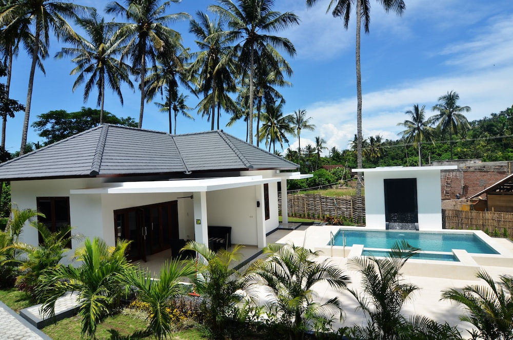 Lombok From Your Private Villa Sepuluh view 3