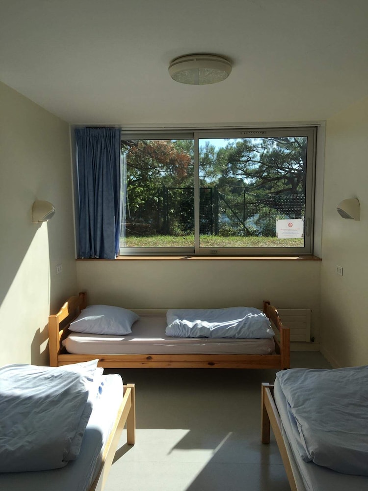 Auberge de Jeunesse HI Lorient view 5