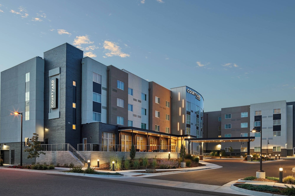 Hotel Courtyard by Marriott Denver Aurora - Image 1