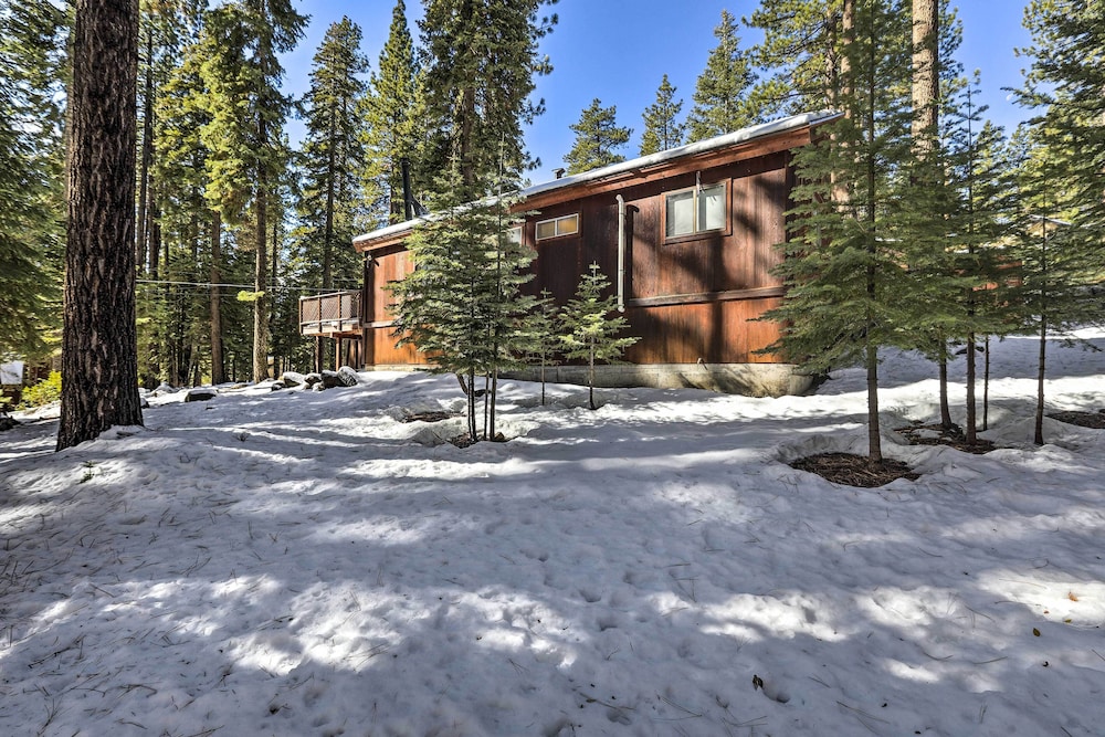 Tahoe Vista Cabin w/ Deck: 1 Mi to Kings Beach! view 3