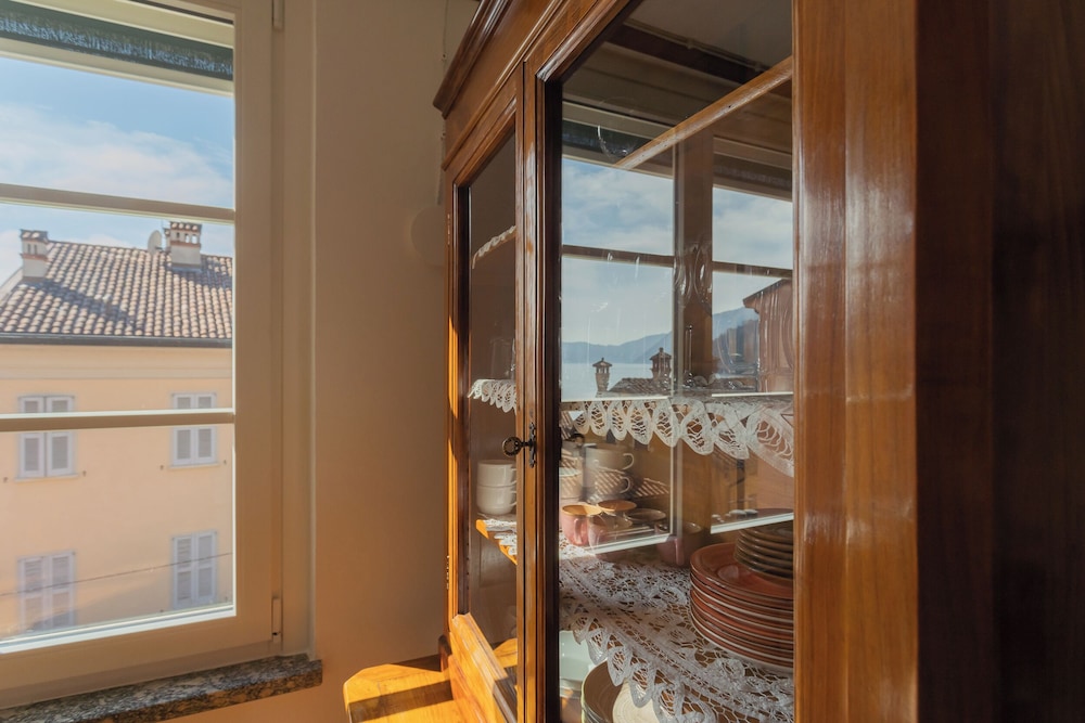 Emily's Holiday House - Authentic Lake Como by Rent all Como
