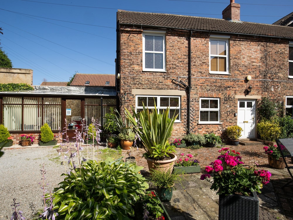 The Georgian Cottage