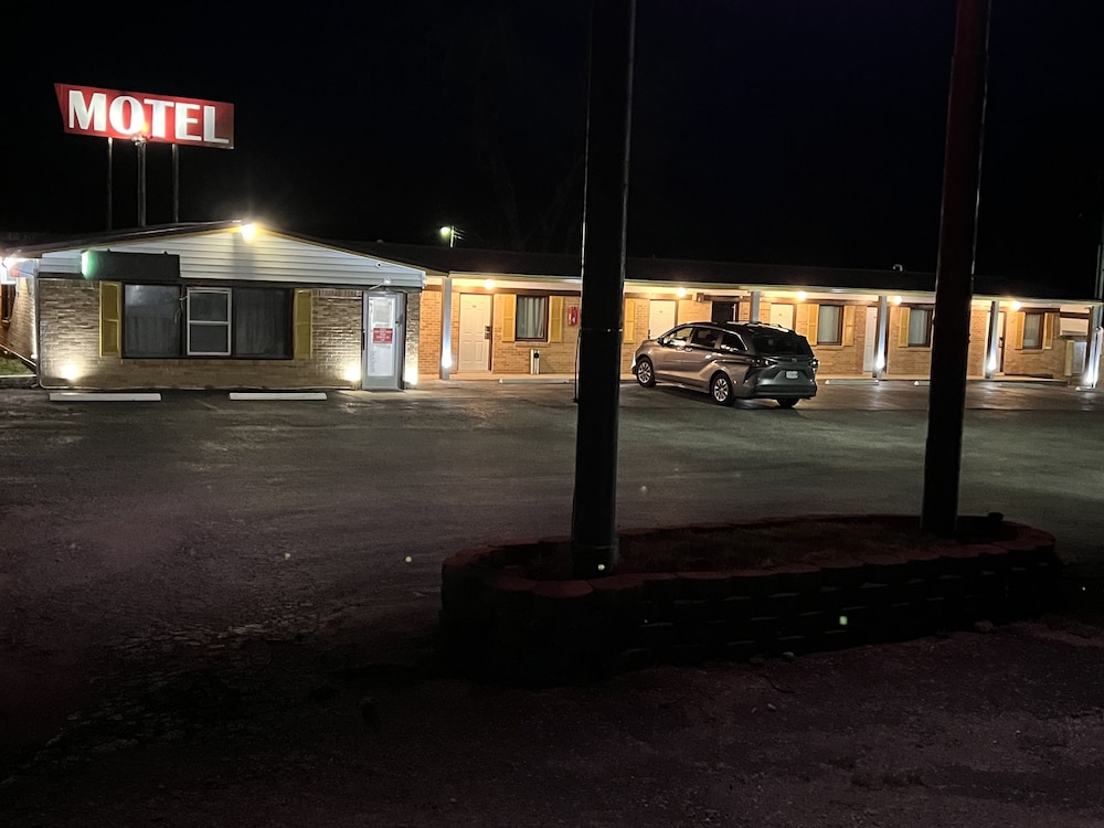 Laci's Country Inn